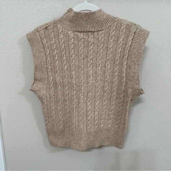 Cupcakes & Cashmere Champagne Vest - Picture 1 of 5
